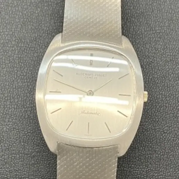 オーデマ・ピゲ　金時計 loading=