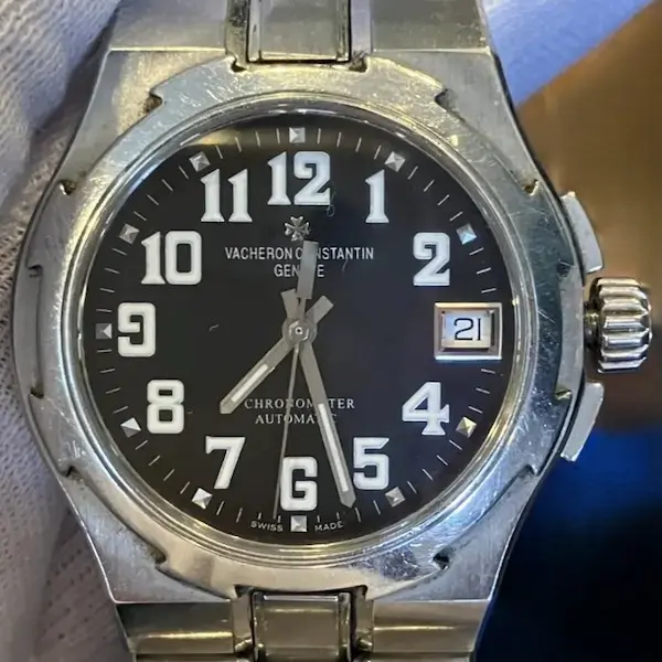ヴァシュロン・コンスタンタン　オーヴァーシーズ　42052/423A